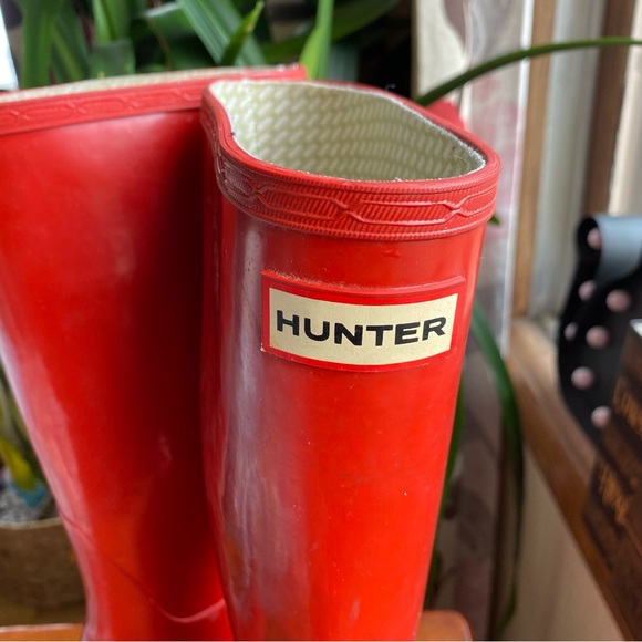 Hunter Tall Red Rain Boots with buckles - Picture 2 of 10